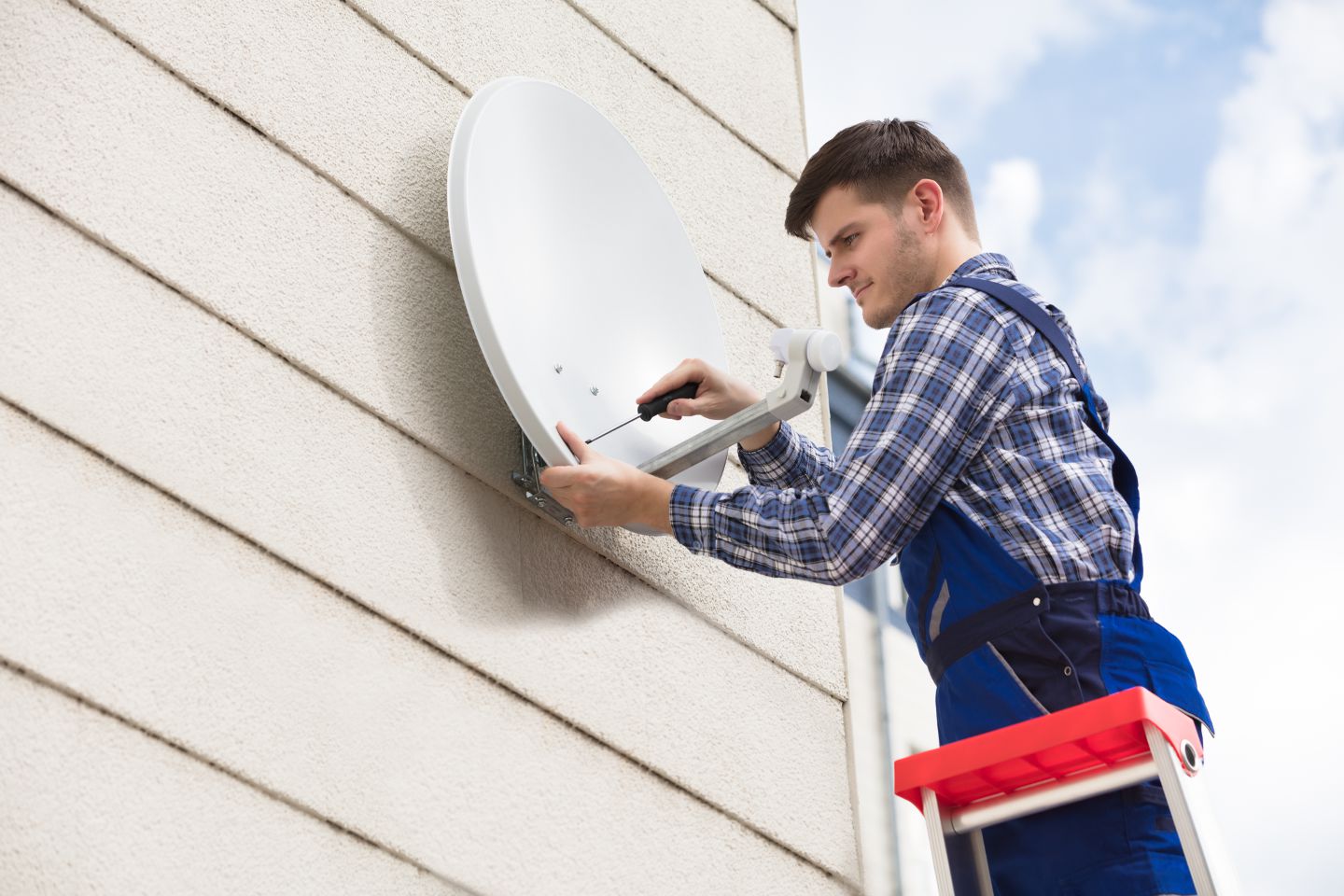Dish Installation Service Delhi